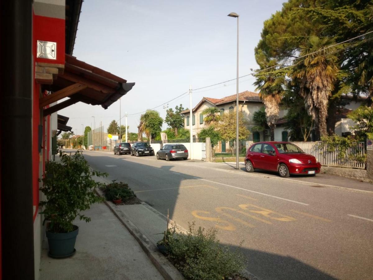 Notti Al Torre - Colazione In Camera San Vito al Torre Exterior foto